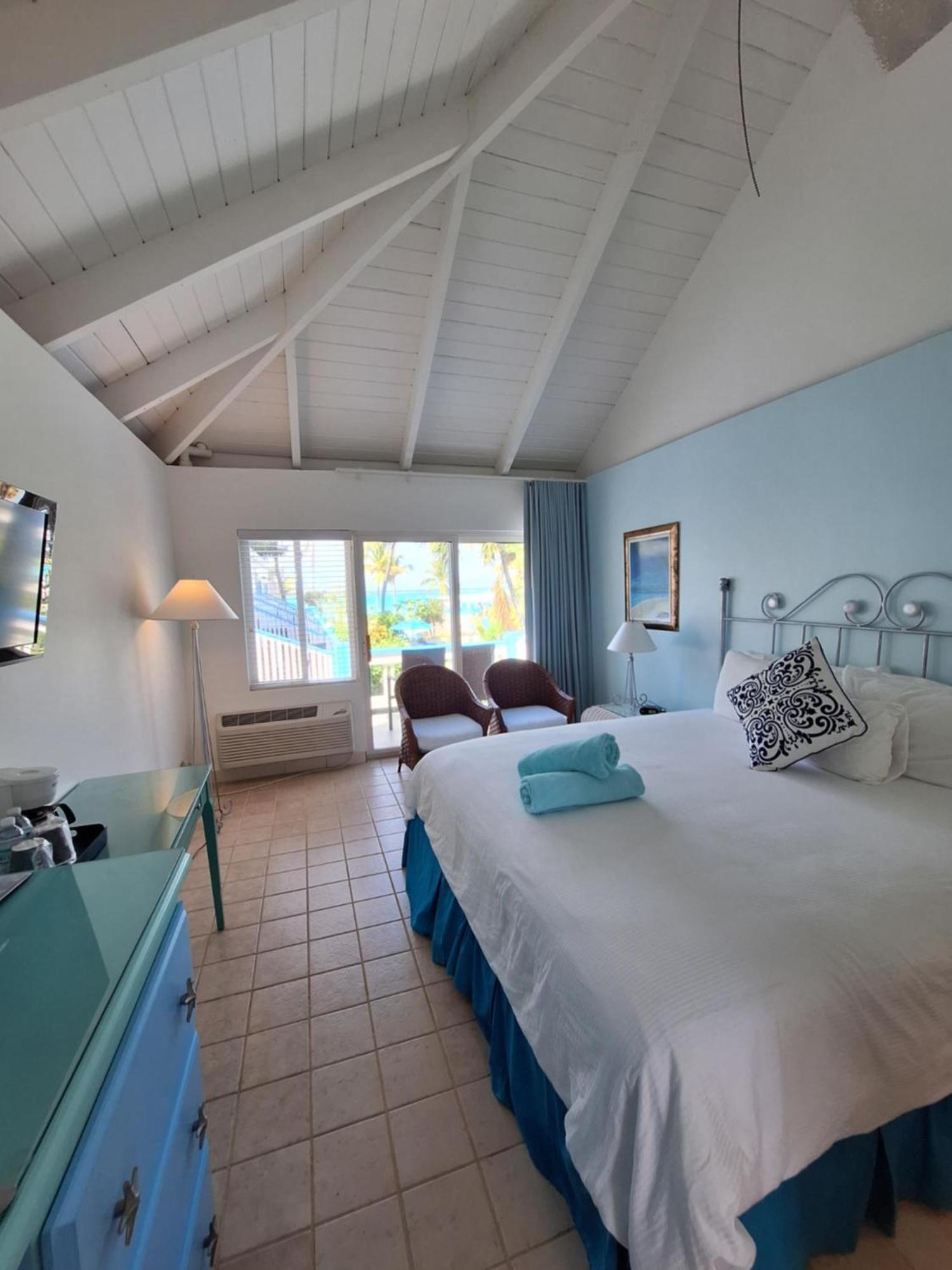 Sibonne Beach Hotel เกรซเบย์ ภายนอก รูปภาพ