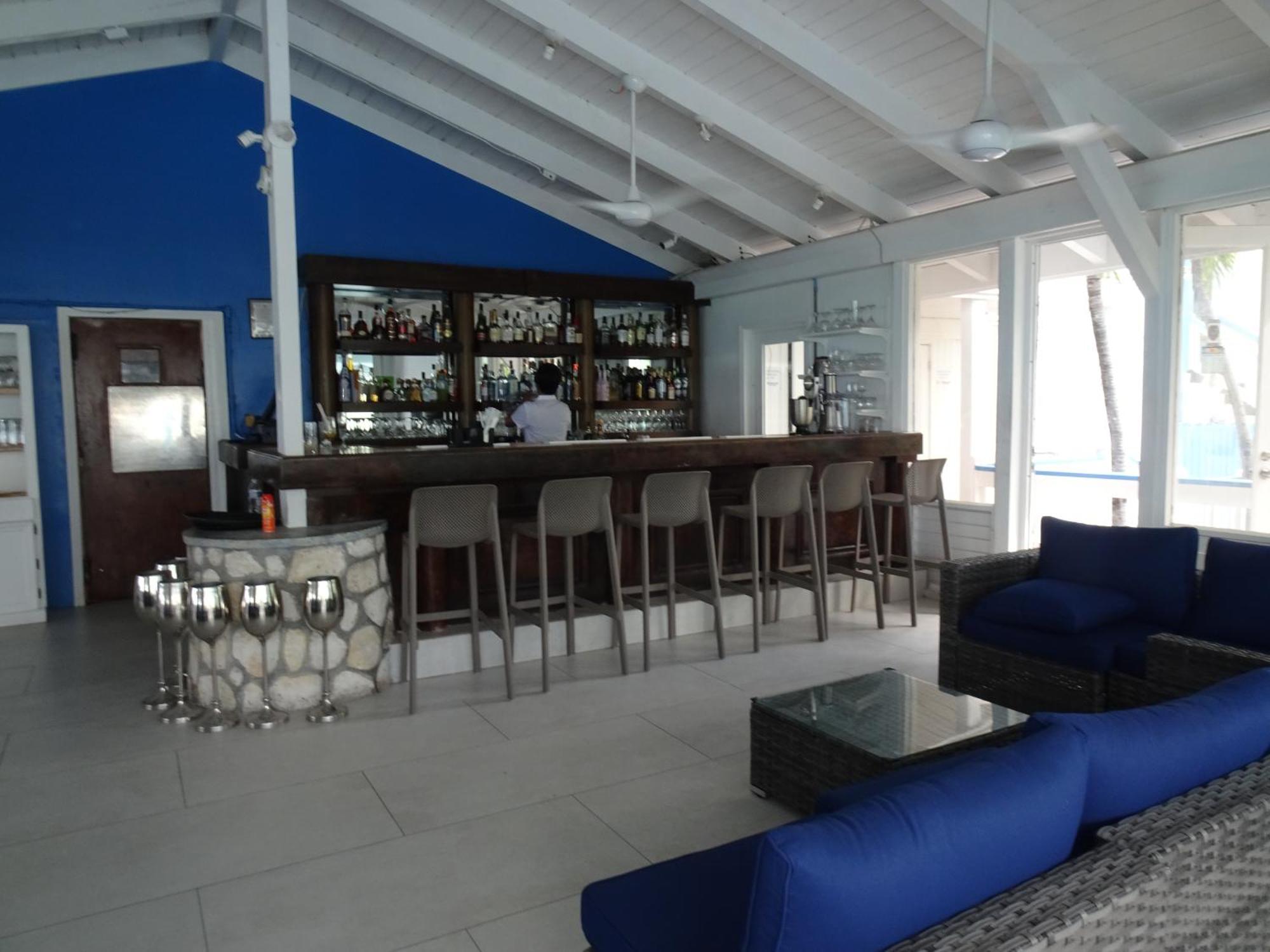 Sibonne Beach Hotel เกรซเบย์ ภายนอก รูปภาพ