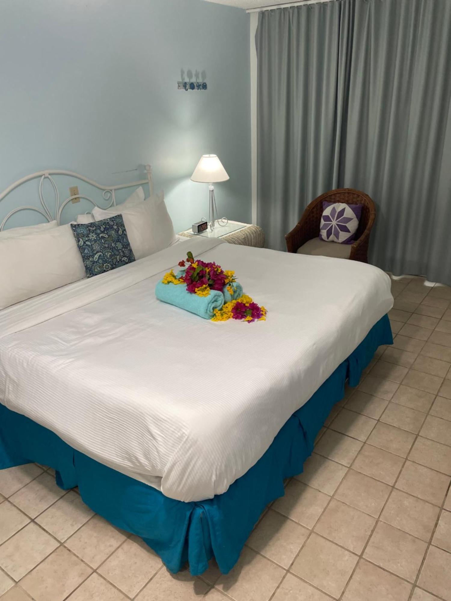 Sibonne Beach Hotel เกรซเบย์ ภายนอก รูปภาพ