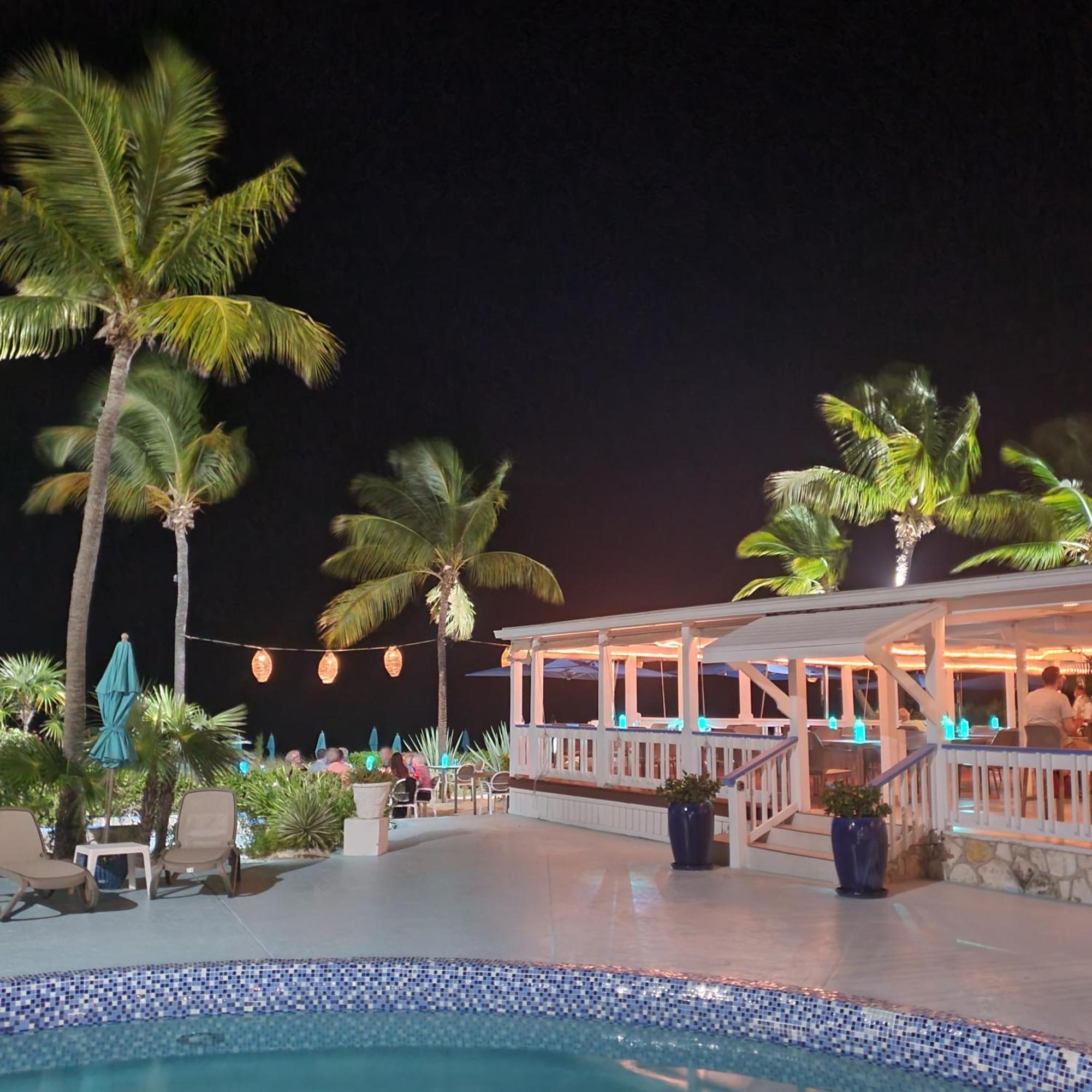 Sibonne Beach Hotel เกรซเบย์ ภายนอก รูปภาพ